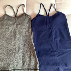 Lululemon size 4 - excellent as new condition.